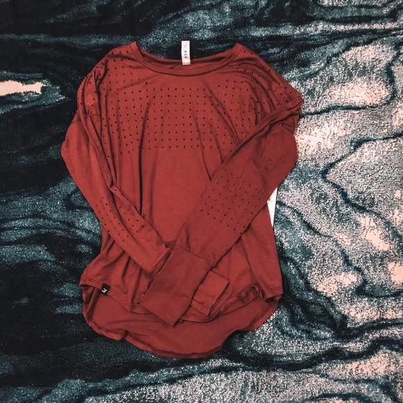 Glyder Tops - Glyder Mood Long Sleeve Top in Merlot